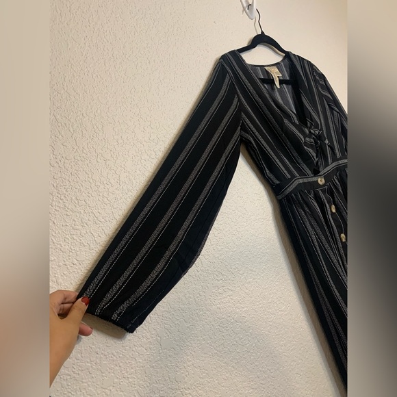 Mimi Chica womens dress size small fit flare black striped long sleeve Vneck - Picture 4 of 8